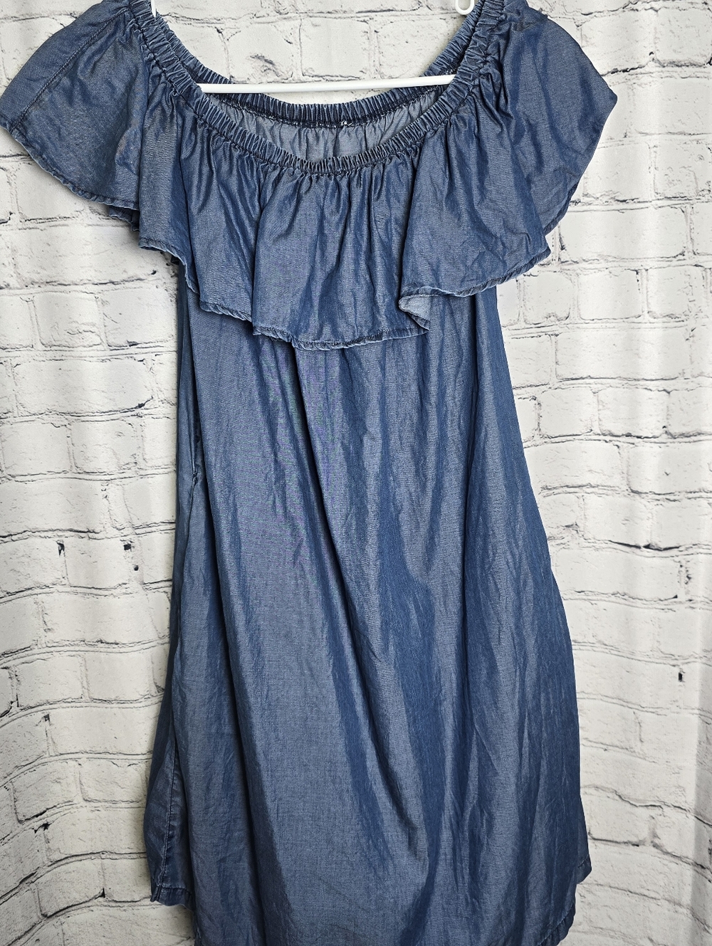 Tommy Bahama Off-Shoulder Chambray Women’s Dress Size XS - Picture 4 of 6